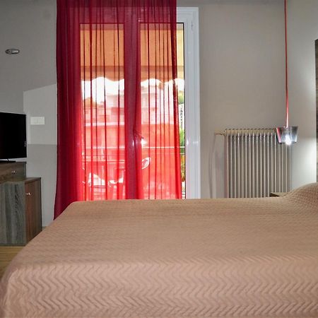 Ritsas Hotel Tolón Eksteriør bilde